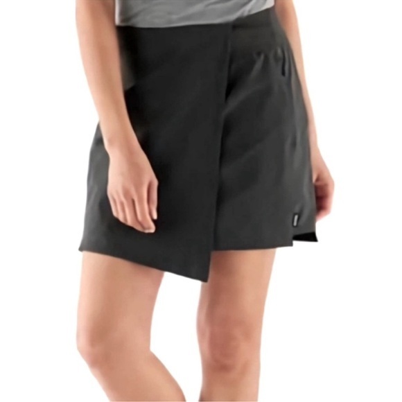 REI Dresses & Skirts - REI Co-op Sz XS Screeline black Hiking Camp Skirt Skort UPF 50+ Stretch Women's